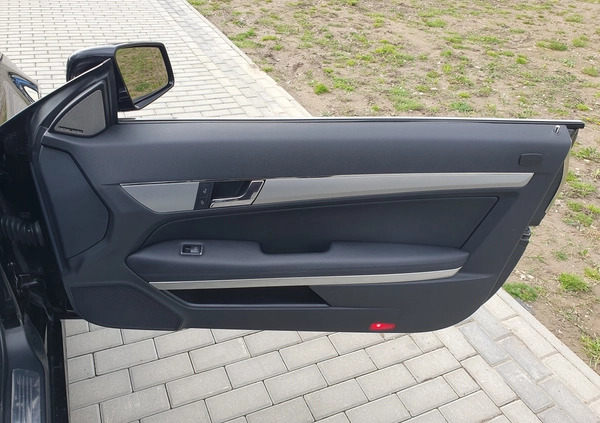 Mercedes-Benz Klasa E cena 79900 przebieg: 98000, rok produkcji 2011 z Turek małe 781